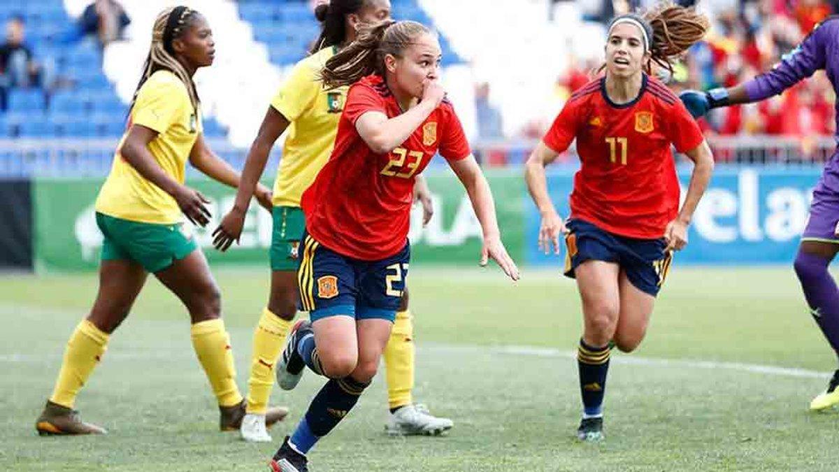 España goleó a Camerún