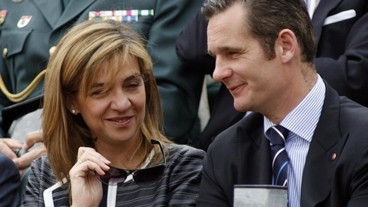 Urdangarin y la infanta Cristina, durante un partido de tenis en Barcelona, en el 2007.