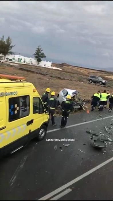 Muere un joven de 20 años tras chocar contra una guagua