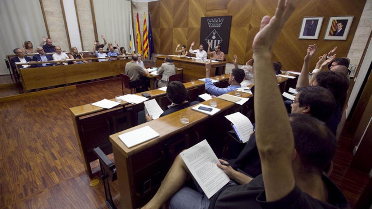 El pleno del Ayuntamiento de Sabadell rechaza adherirse a la AMI