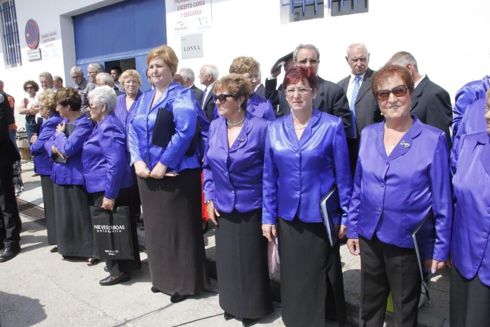 Meira se vuelva en la ofrenda a los marineros