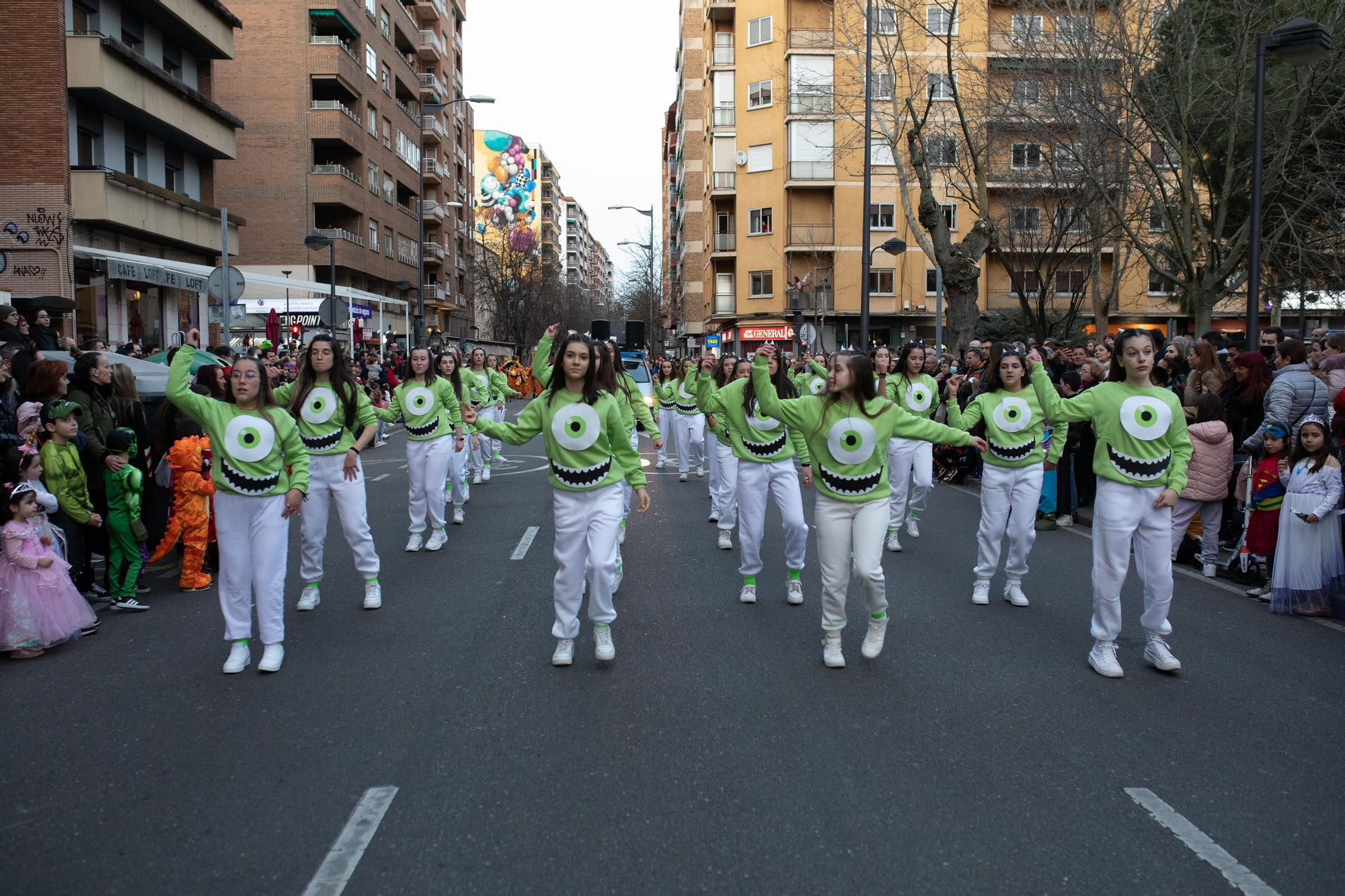 GALERÍA | Zamora se llena de color en el desfile de Carnaval