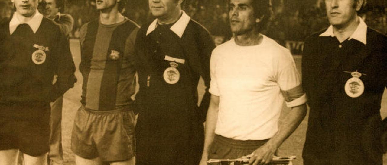 Hernández junto al holandés antes de la final de Copa.