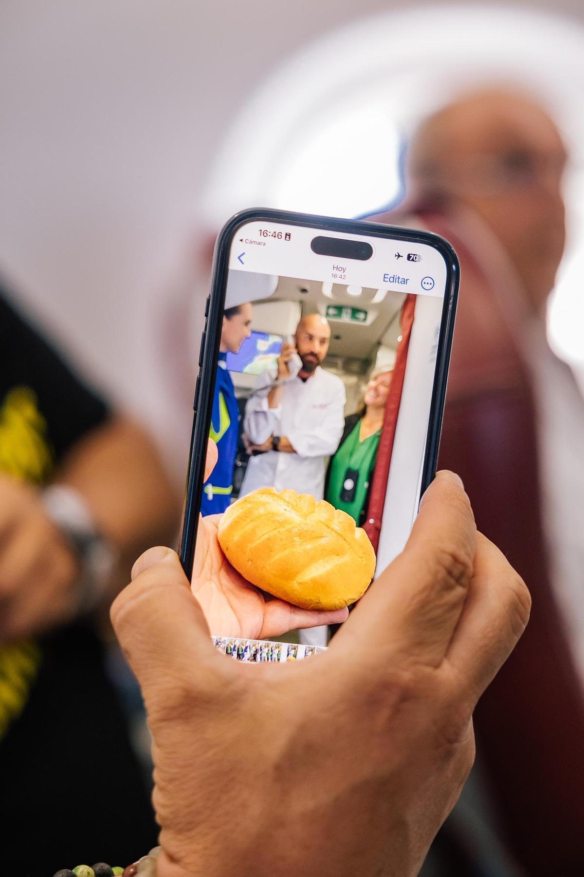 Binter lleva a Madrid a la expedición gastronómica que representa a Canarias en el Salón Gourmets 2024