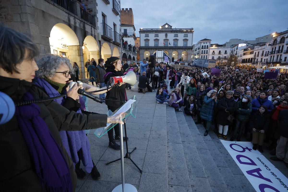 Llegada de la manifestación de Cáceres a la plaza Mayor.