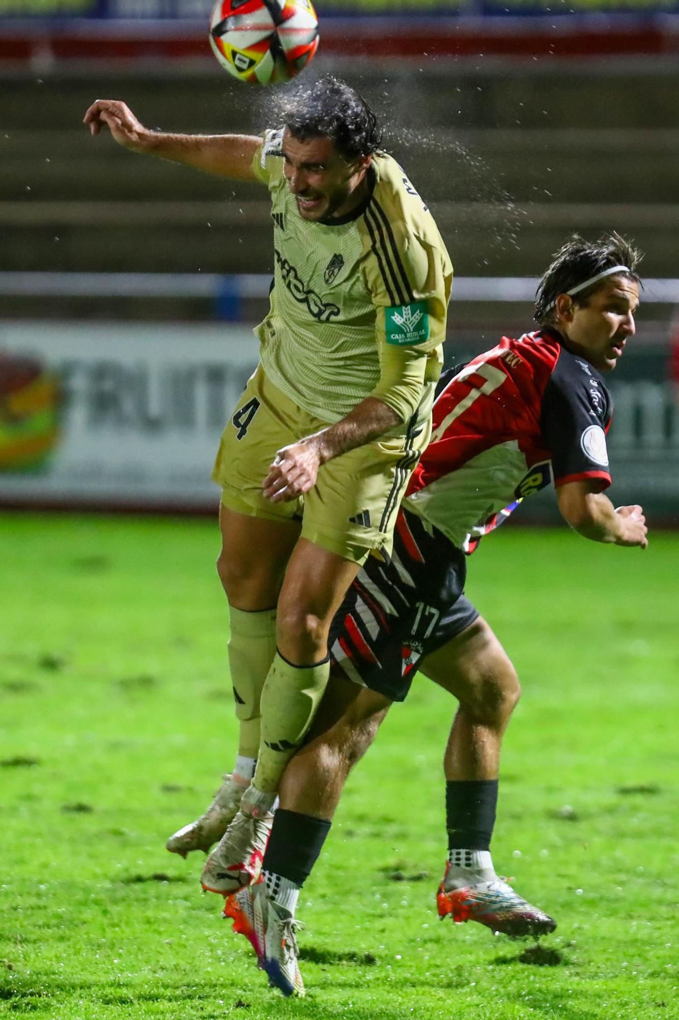 El Arosa disfruta de un día histórico en A Lomba ante un Primera División