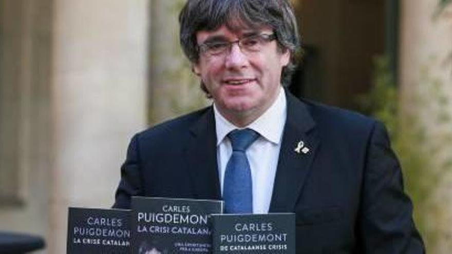 Carles Puigdemont, durant la presentació del llibre