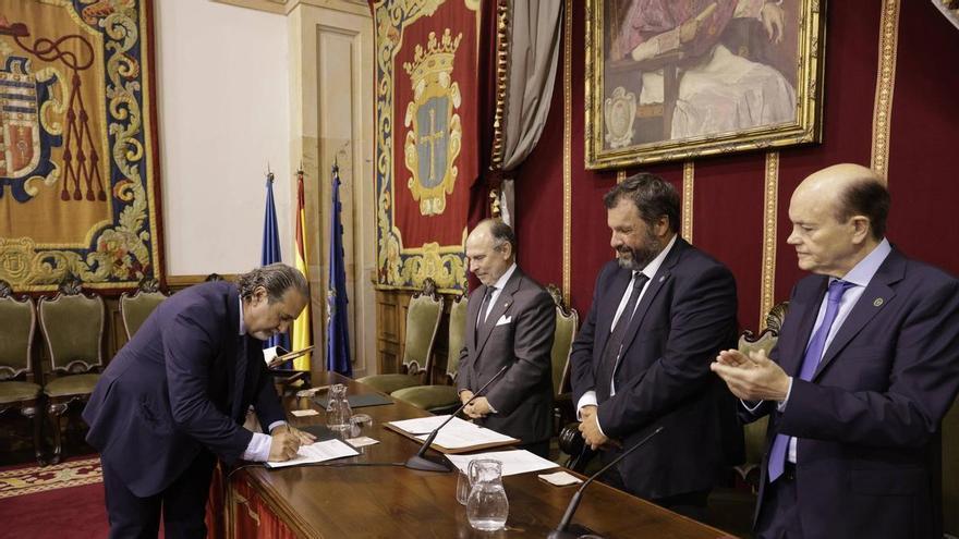 El vicerrector de Estudios y Docencia se hace cargo de Estudiantes, y entre sus prioridades está aprobar el nuevo Plan de Transformación Docente e Innovación Educativa de la Universidad de Oviedo