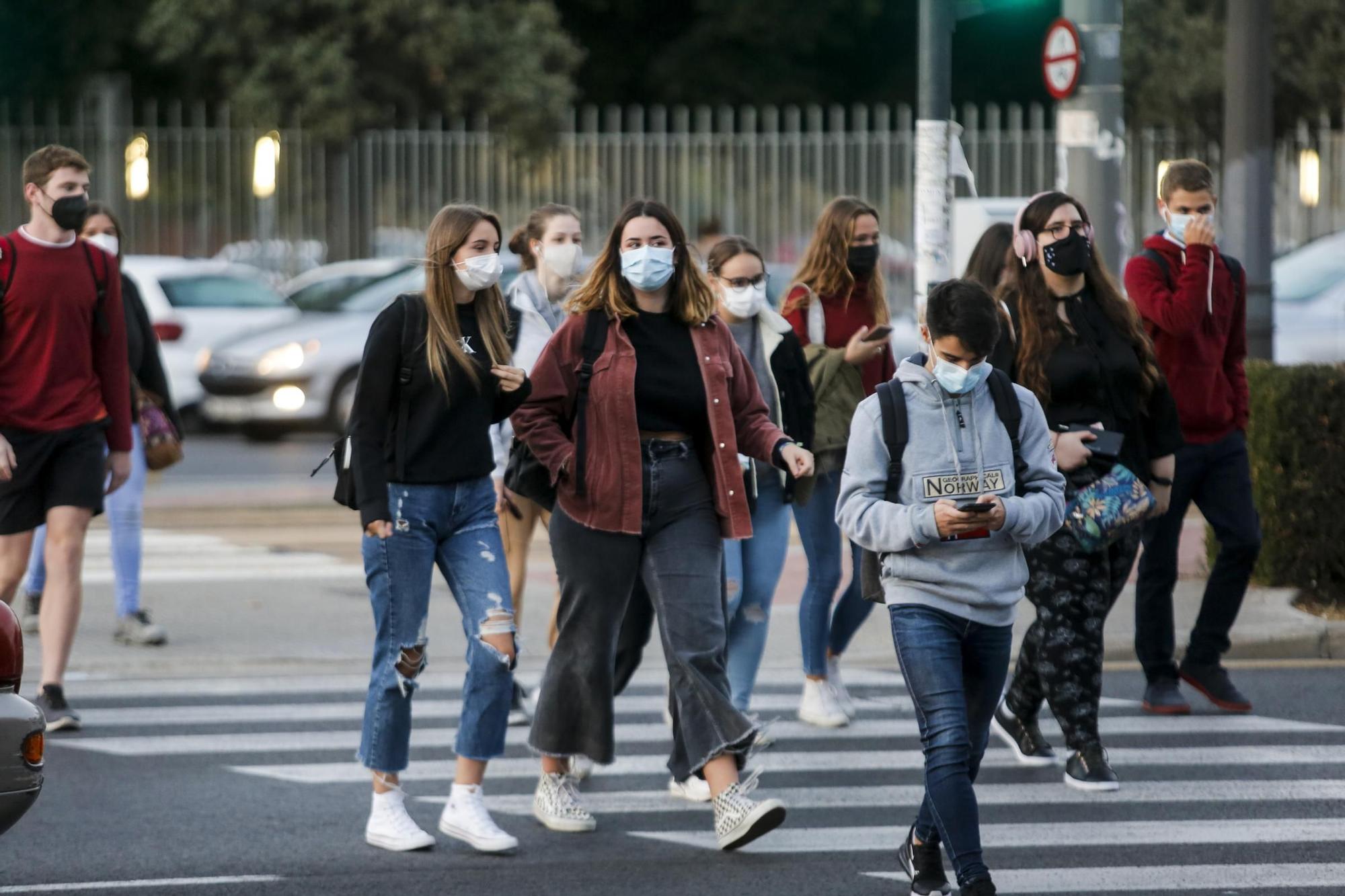 Los estudiantes de la UPV vuelven al campus de Vera tras el brote en el Galileo