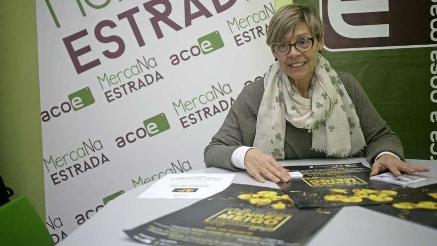 La gerente de la ACOE, Raquel López, durante la presentación de la campaña. // Bernabé/Cris M.V.