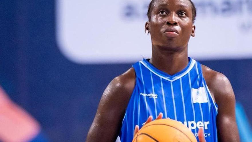 El líder Azulmarino Mallorca firma en Cáceres su duodécima victoria