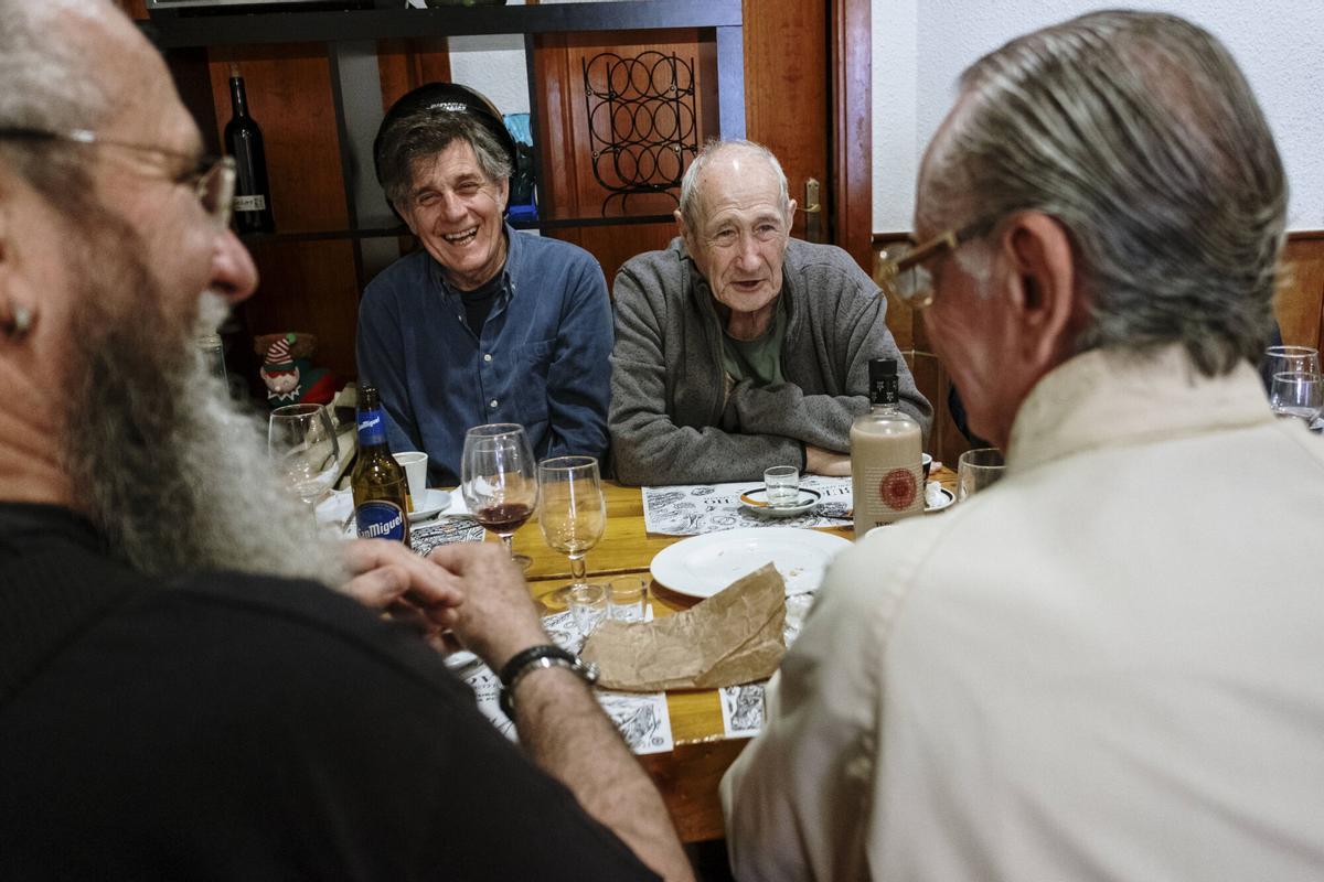El gallego del bar Mora rescata la centenaria bodega Sant Antonio
