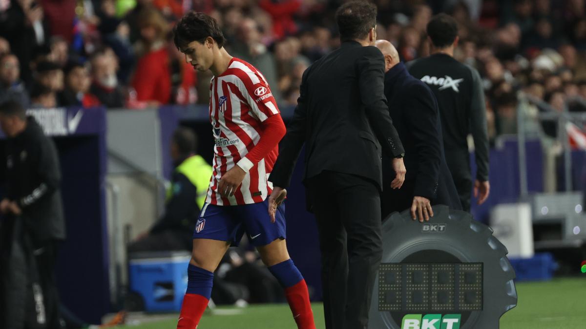 ¿Es una despedida? Así reaccionó la afición del Atlético de Madrid al cambio de Joao Félix