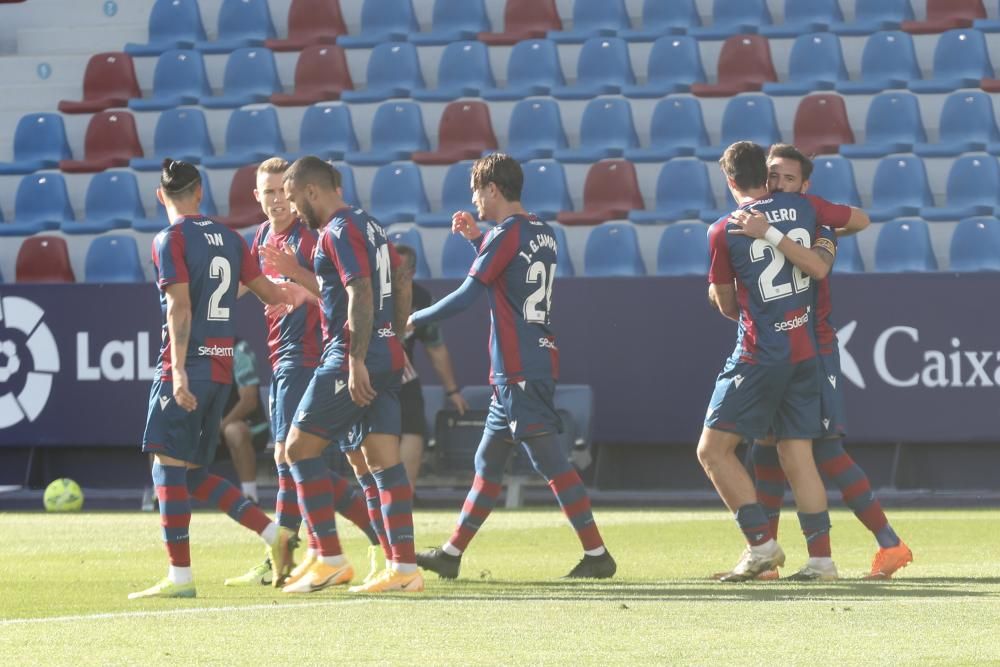 Las imágenes del Levante UD - Elche CF