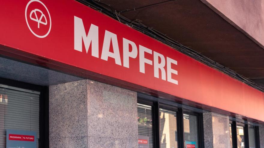 Exterior de una oficina de Mapfre.