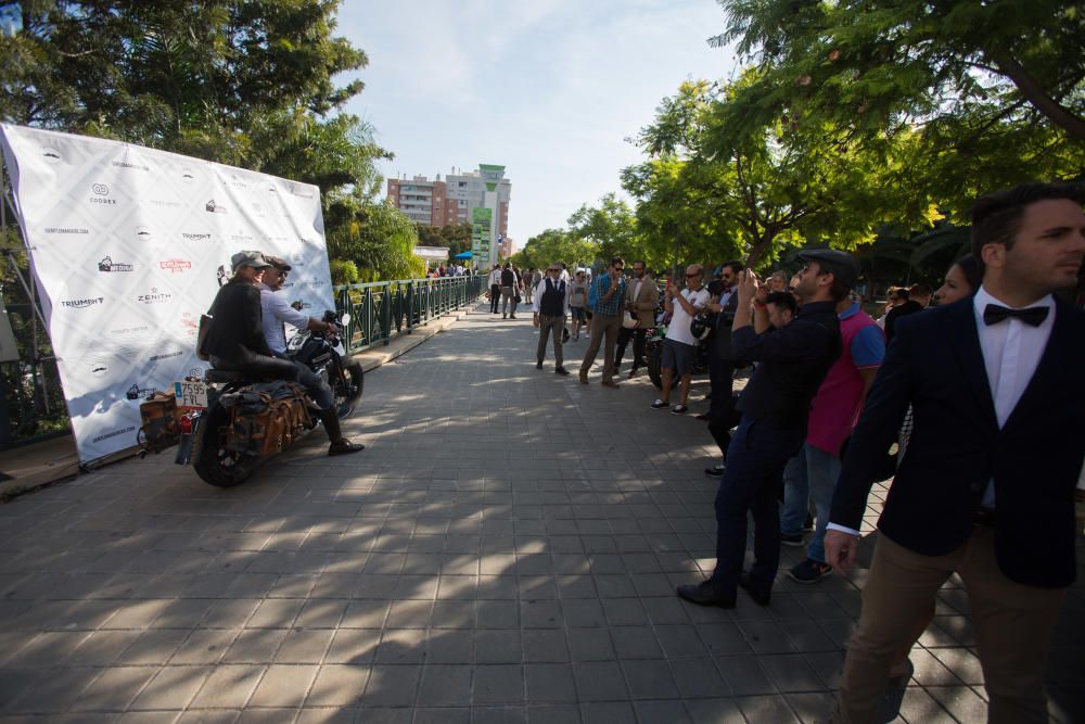 Motos custom y vintage invaden Alicante para luchar contra el cáncer de próstata