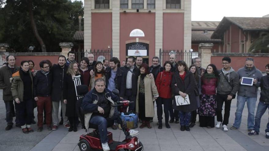 Jarabo y miembros de su candidatura en la presentación de las listas para las primarias.