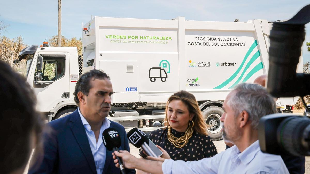 La Mancomunidad ha presentado nuevos camiones de recogida selectiva de residuos en Torremolinos.