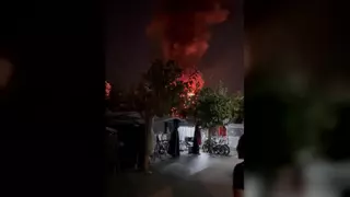 Controlado un incendio que ha desalojado a 1.800 personas de un cámping de El Vendrell (Tarragona)