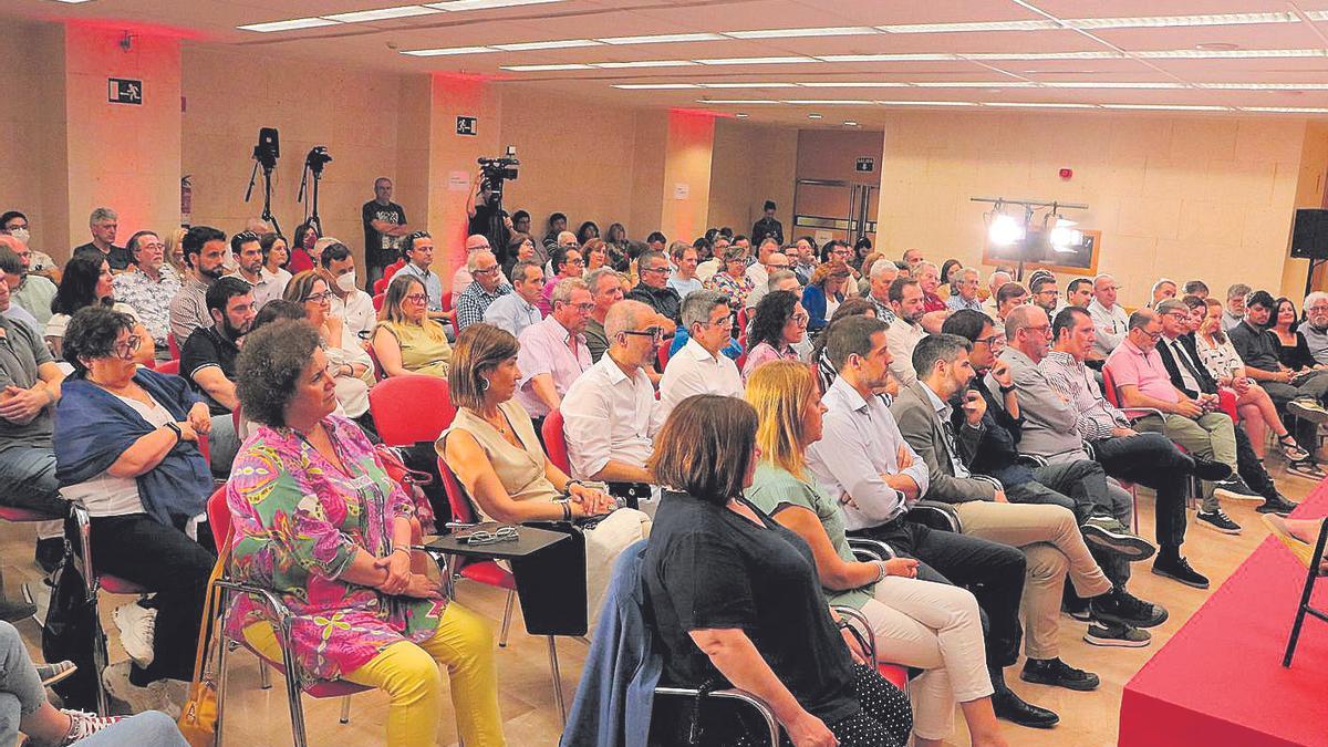 Lleno absoluto en el acto de clausura del 130 aniversario de la Agrupación Socialista de Palma.