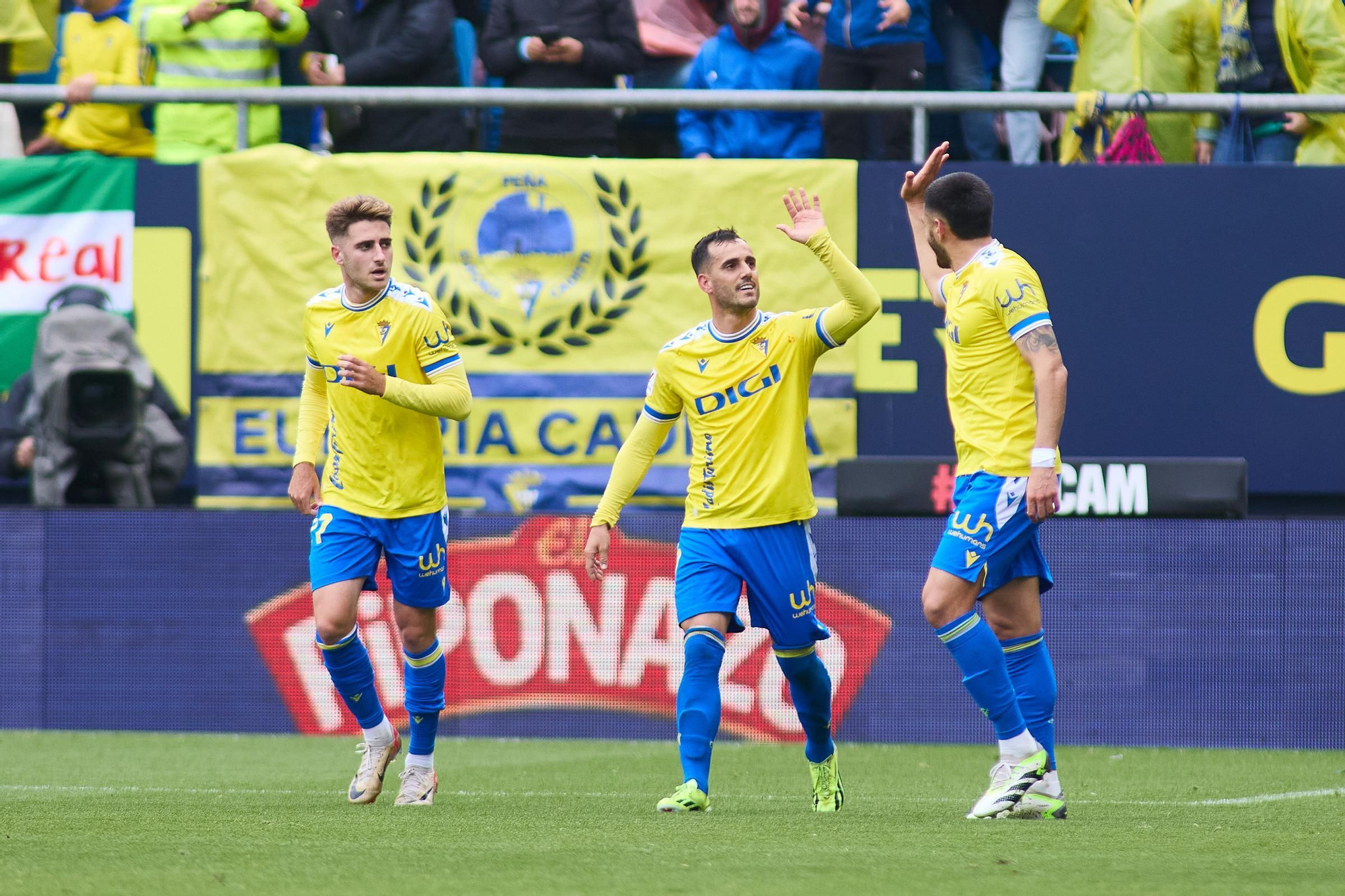 Juanmi Jimenez of Cadiz CF celebrates a goal during the Spanish league, La Liga EA Sports, football match played between Cadiz CF and Atletico de Madrid at Nuevo Mirandilla stadium on March 9, 2024, in Cadiz, Spain.