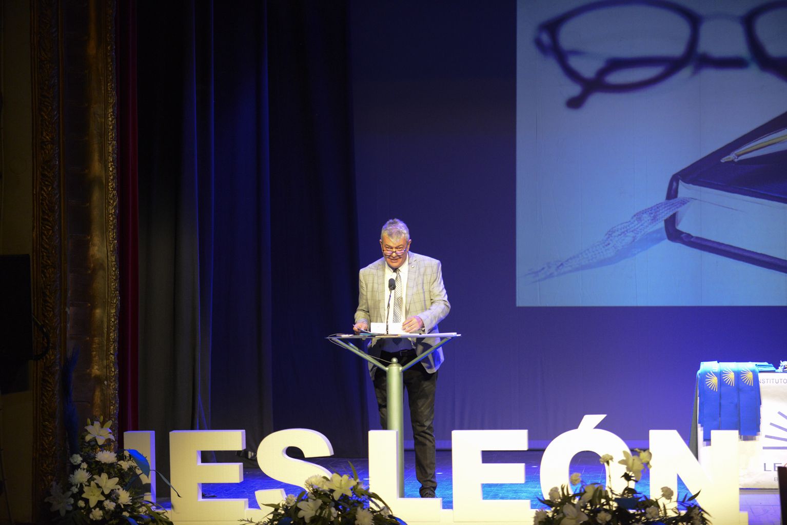 Graduación de bachilleres y alumnos de FP y Ciclos Formativos del IES León Felipe