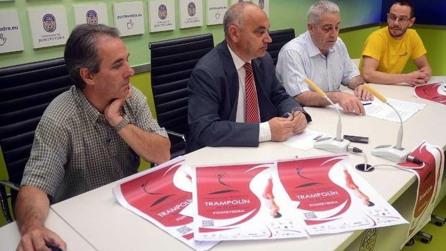 Antonio Álvarez, Agustín Fernández, Fernando Nieto y Pablo Hinojar, en la presentación.