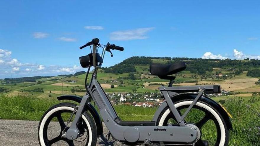 De Italia a Cabo Norte: recorre 5.000 kilómetros en un ciclomotor de 50cc