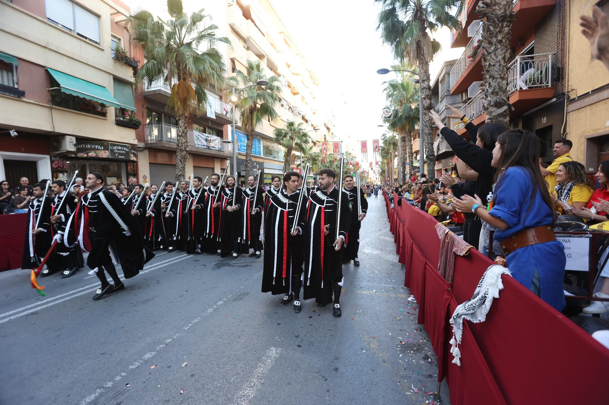 La entrada cristiana en los Moros y Cristianos de San Vicente, en imágenes