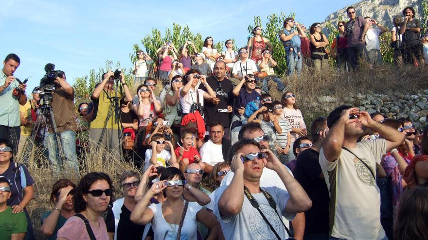 El sol vuelve a pasar por el aro de la Penya Foradà