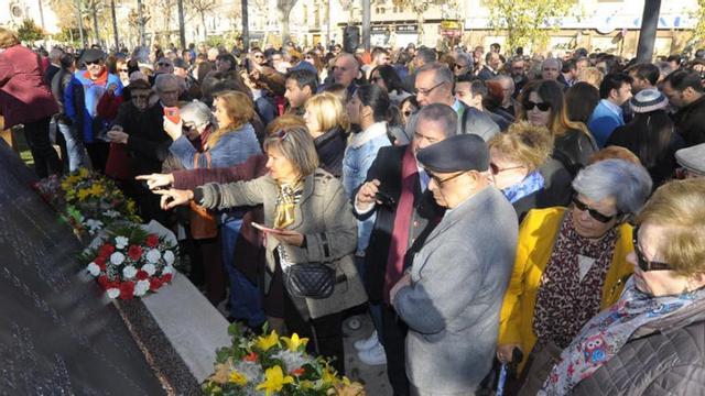 Homenaje a los más de 150 obreros fallecidos en la siderurgia