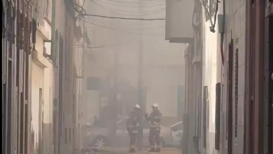 Incendio en una vivienda de Arenales (21/07/26)