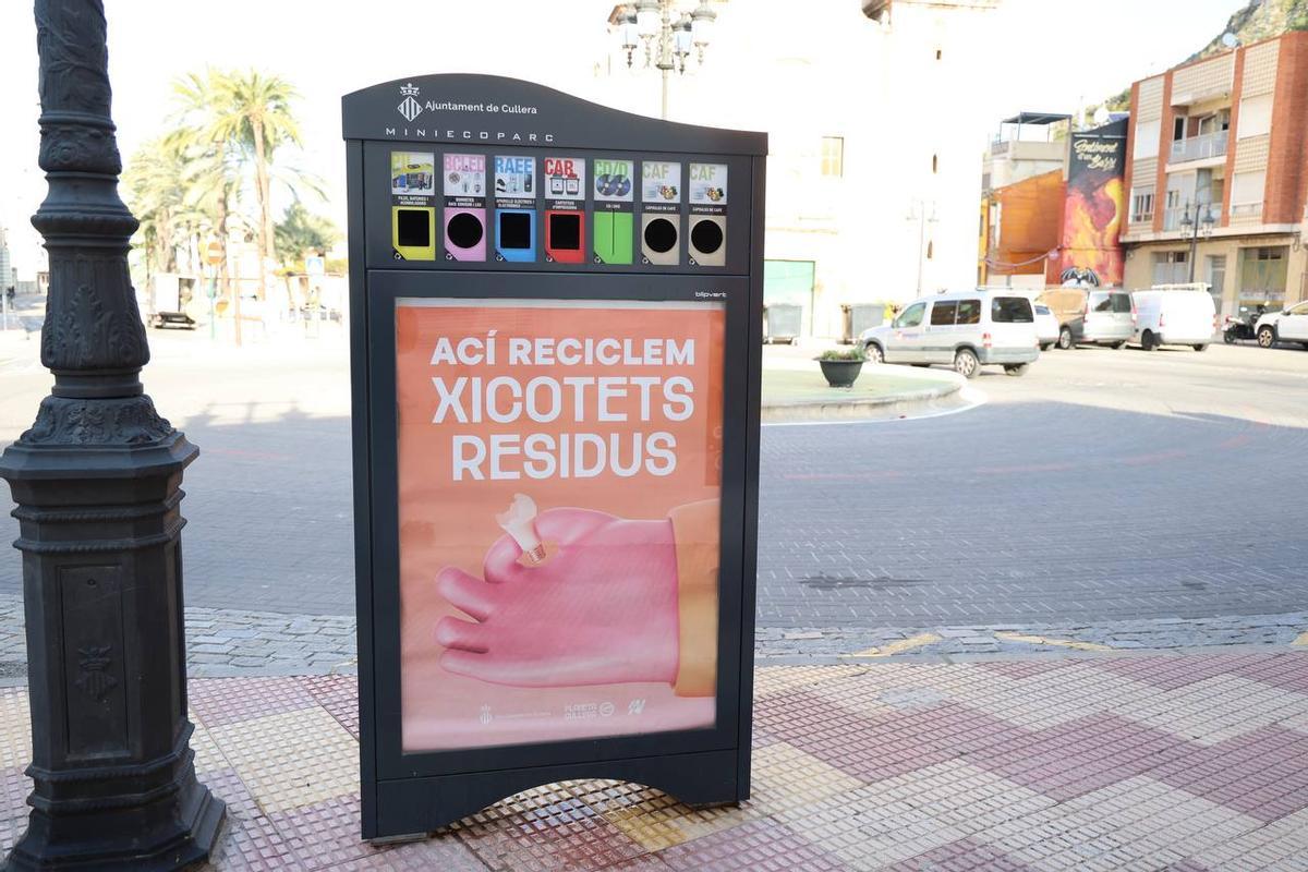 Uno de los puntos de recogida de pequeños residuos que el ayuntamiento ha bautizado como "miniecoparques".