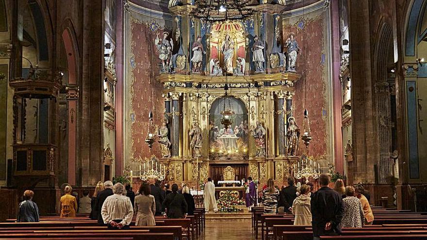 Un momento de la misa celebrada ayer en memoria de Herrera.