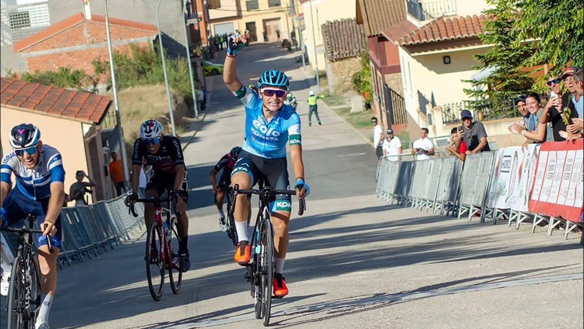 Llegada de la tercera etapa de la Volta a València