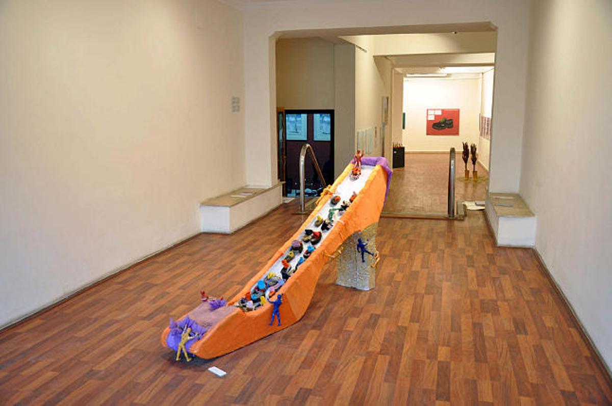 El zapato volador de Bush inspira una exposición en Egipto