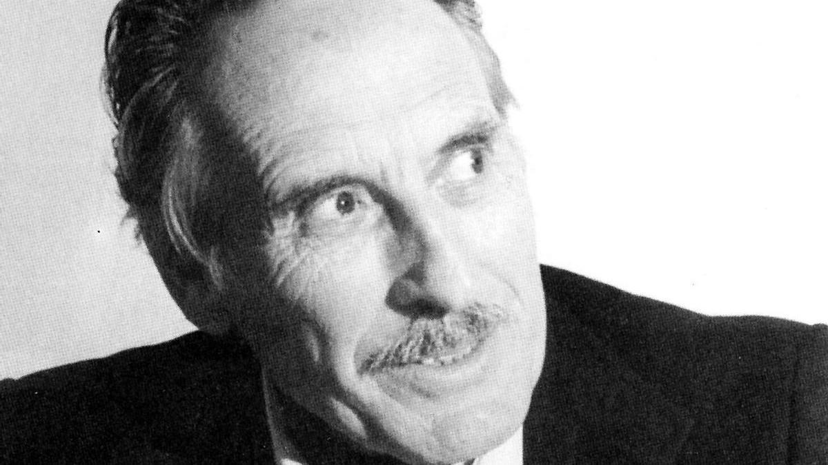 Ramón de Valenzuela, nunha das súas imaxes máis coñecidas.