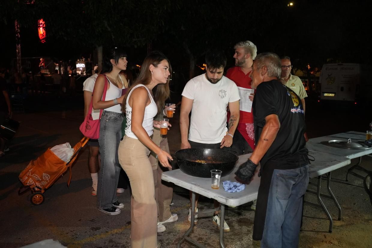 Galería: Les imatges del sopar de tombet de les penyes en les festes de Vila-real
