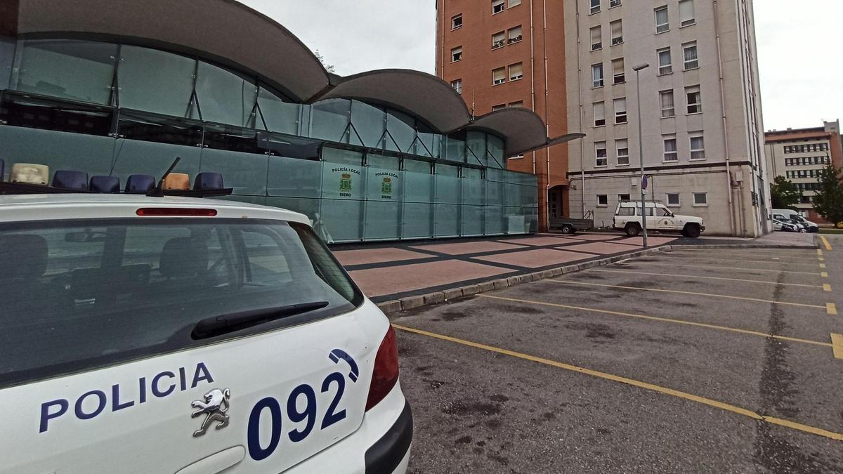 Exterior de la comisaría de Policía Local de Siero.