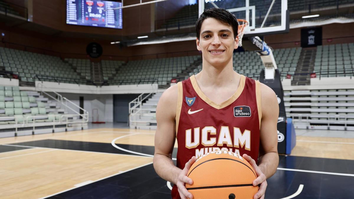 Juani Marcos inicia una nueva etapa en Murcia con el objetivo de liderar al equipo