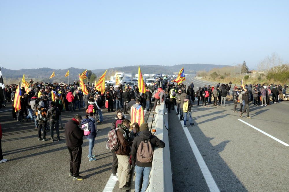 Els CDR tallen l'N-II a Medinyà