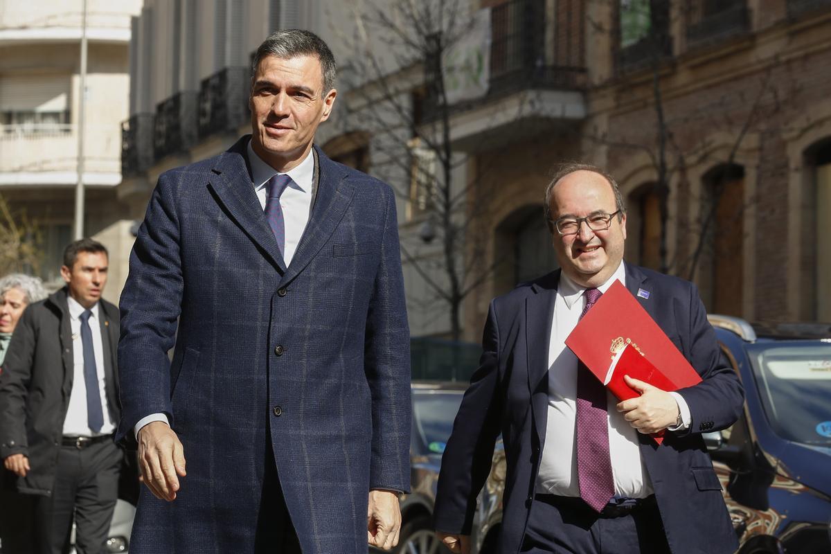 Pedro Sánchez y Miquel Iceta, a su llegada a la Academia de Cine.