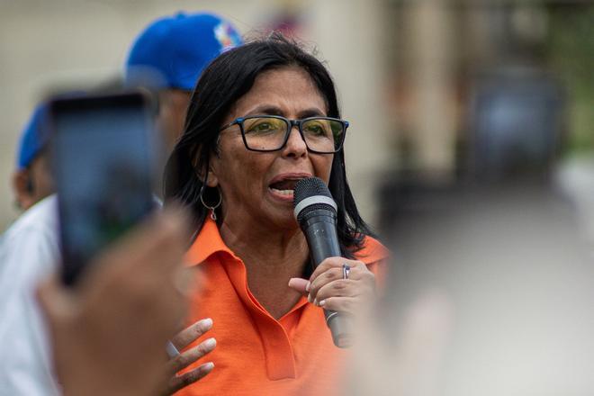 Delcy Rodríguez responde a los insultos de "mona" y pide a los venezolanos alejarse del "clasismo y el racismo"