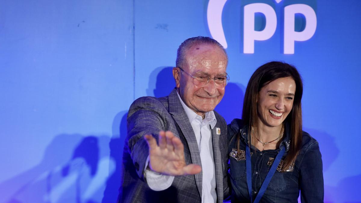 El PP de Málaga celebra la victoria de Paco de la Torre el 28M