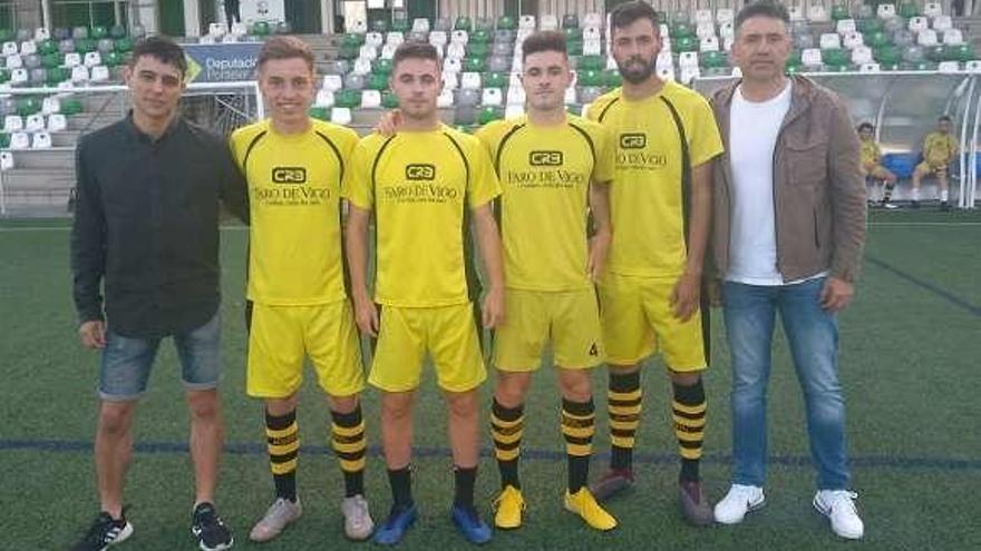 Pascual, segundo entrenador, y Miguel Fernández, con los fichajes.