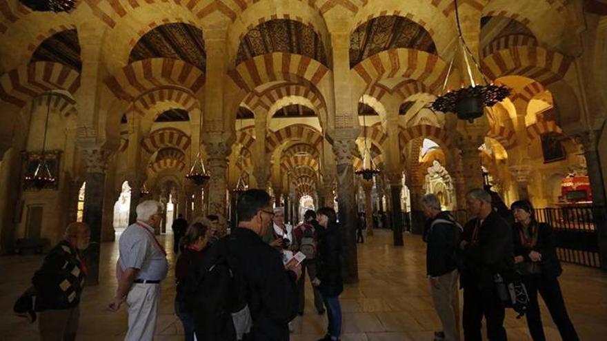 El obispo ve la titularidad de la Catedral &quot;legalmente muy clara&quot;