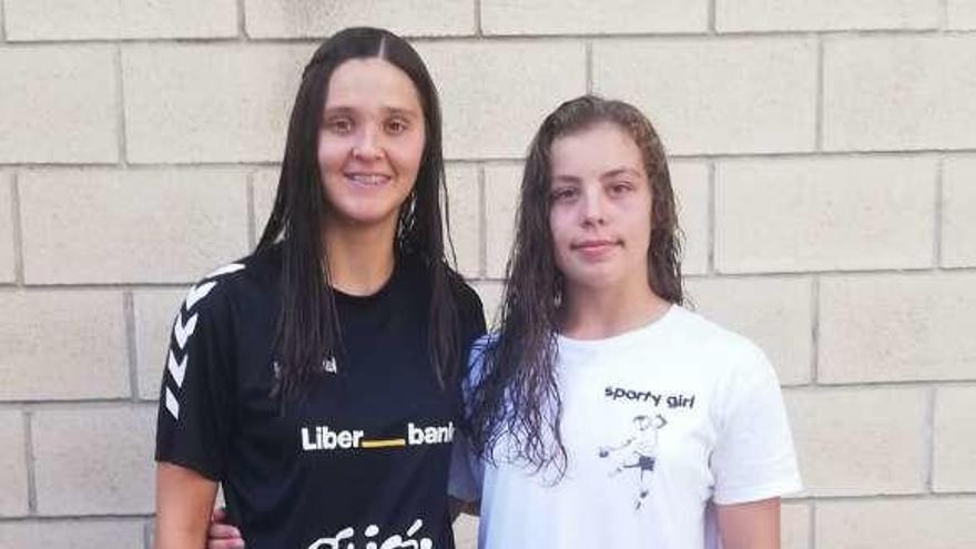 Lucía Alonso y Nerea Calbón, ayer, en Cantabria.