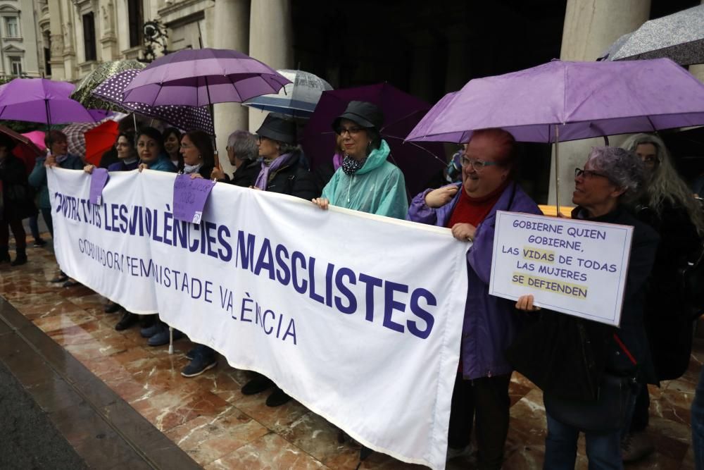 Protesta contra los feminicidios en València