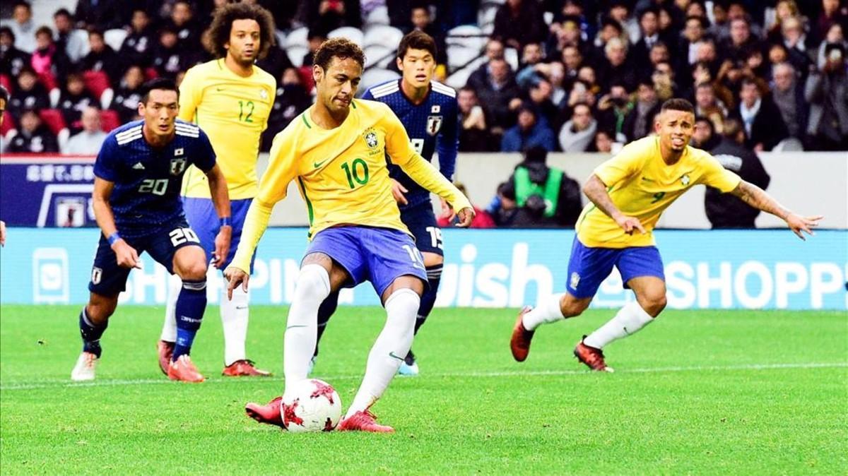 Neymar marcó el 0-1 de penalti... Y después falló otro