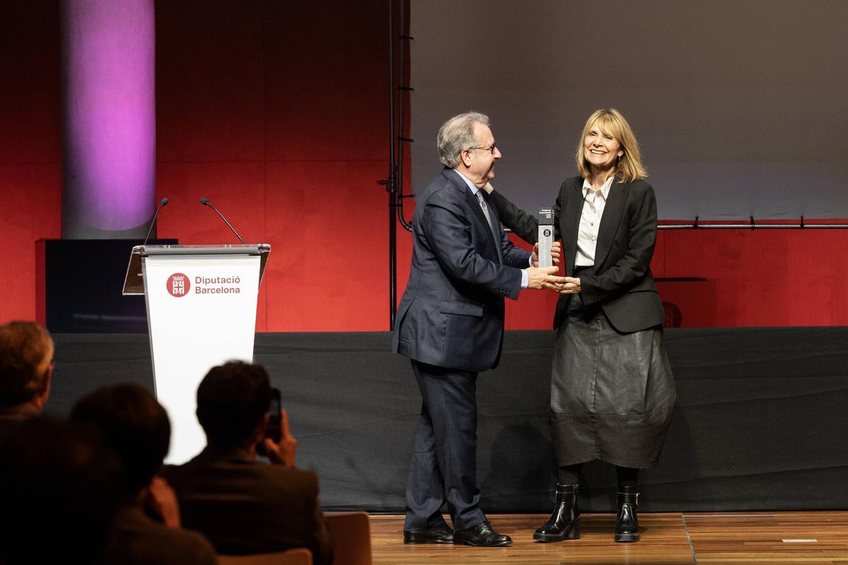 Josep Cuní recibe el premio de honor en los Premis de Comunicació Local